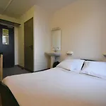 Hi Le D'artagnan Hostel *