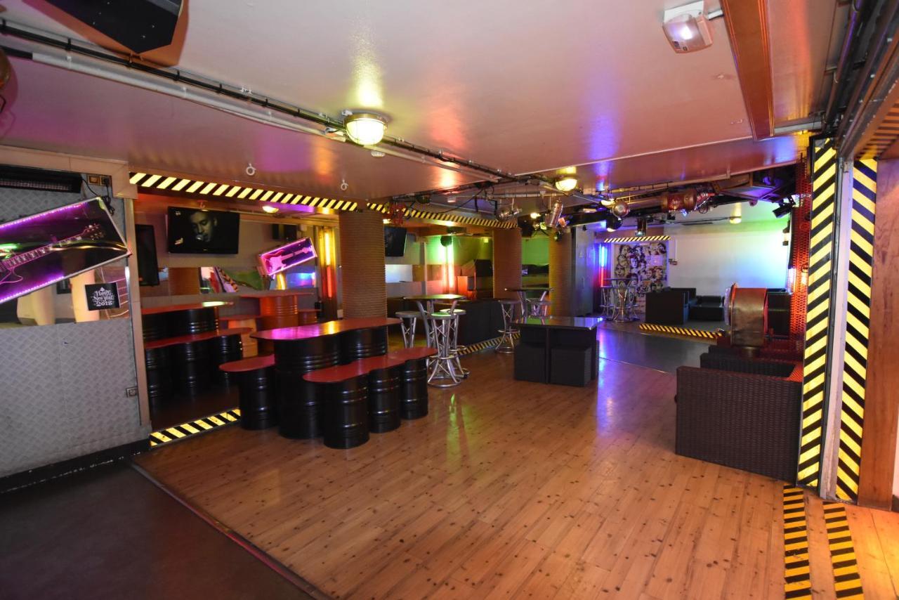 Hostel Hi Le D'artagnan Paris